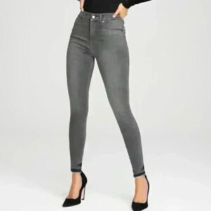 𝅺good American Good Legs Crop Raw Edge | Black071 Size 0/25